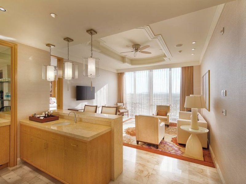Suite Golf View