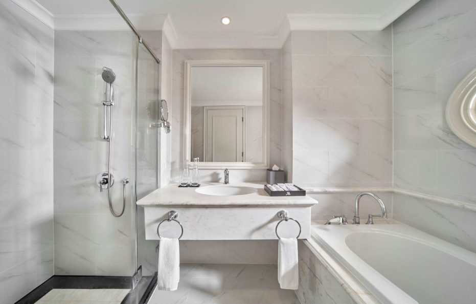 Deluxe Hướng Biển | Ăn sáng