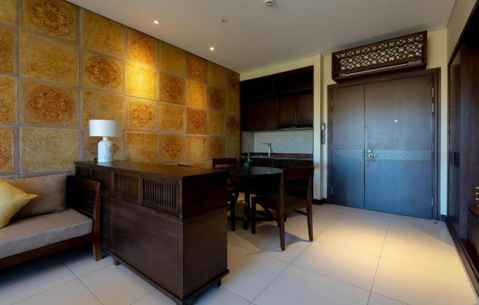 Signature Suite