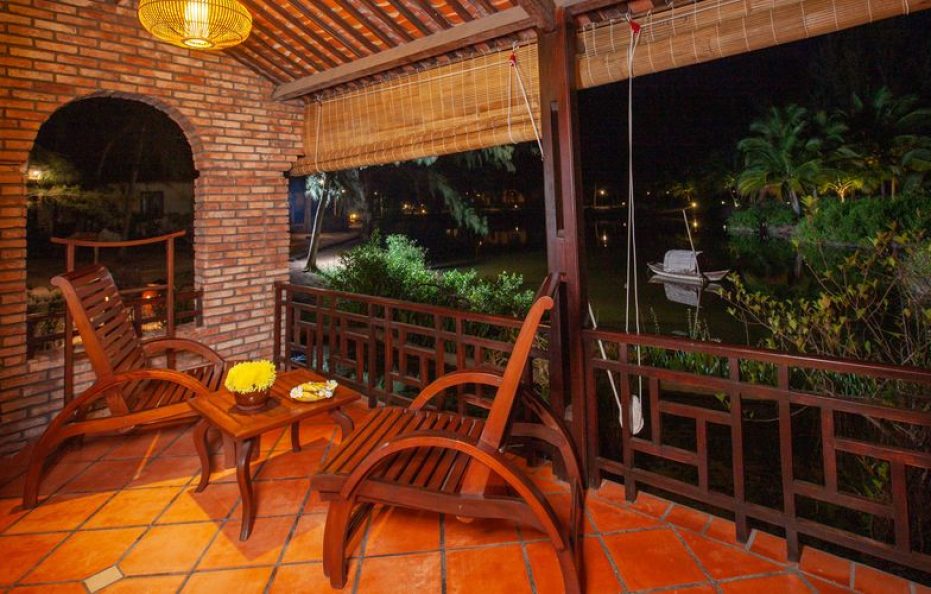 Premier Lagoon Bungalow